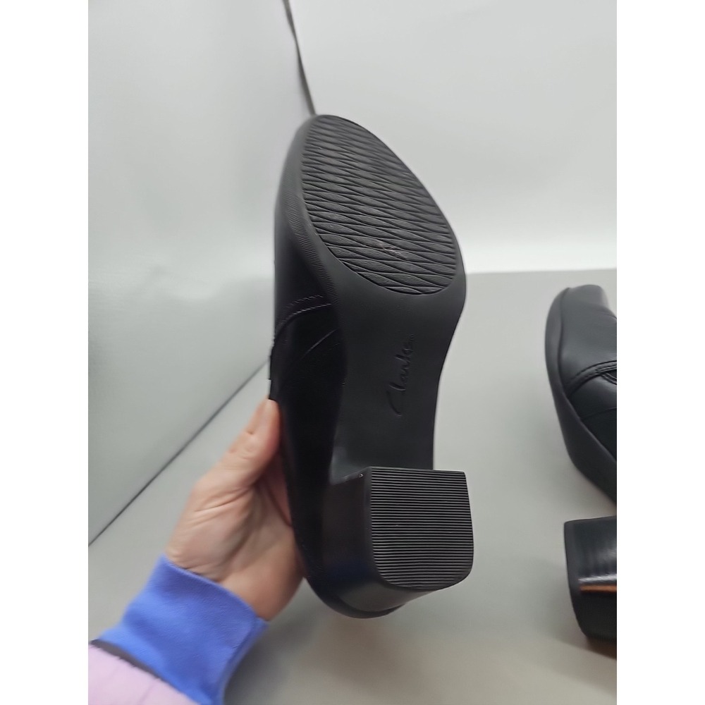 Womens Clarks Rosalyn Nicole Black 7.5 D Comfort Bootie Block Heel - Picture 6 of 7